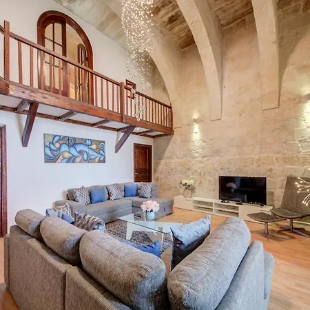 Unique Waterfront House Tatil Evi Valletta
