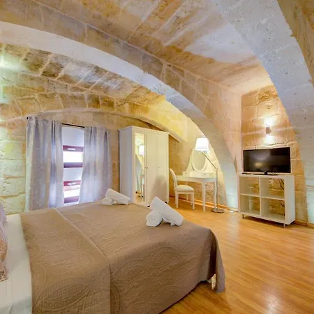 Unique Waterfront House Semesterbostad Valletta