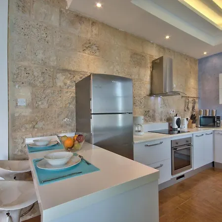 Unique Waterfront House * Valletta