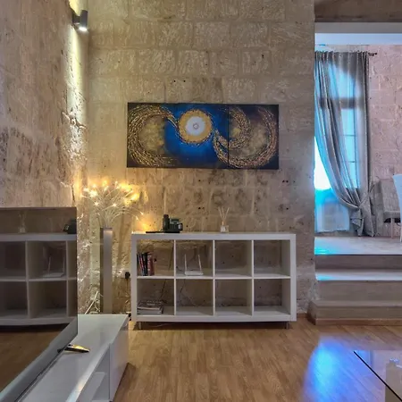 Unique Waterfront House *