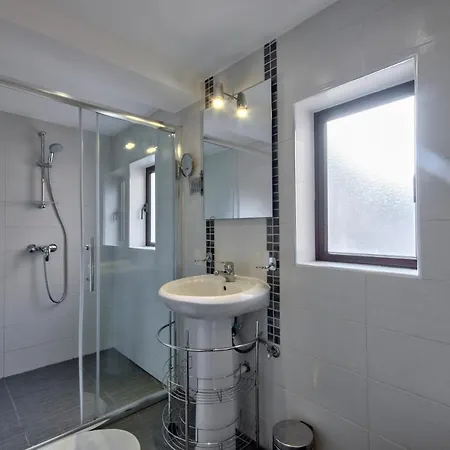 Tatil Evi Unique Waterfront House Valletta