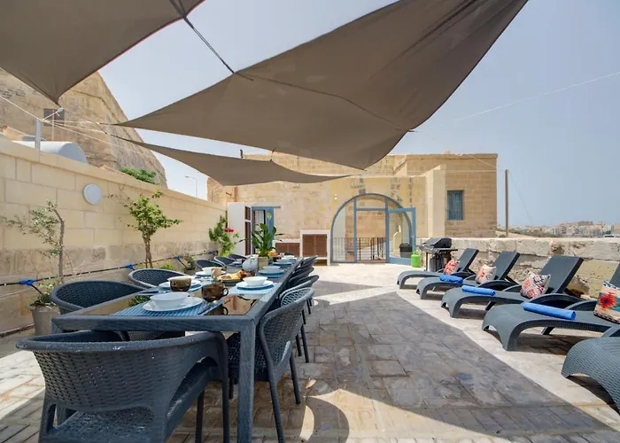 Vakantiehuis Unique Waterfront House *