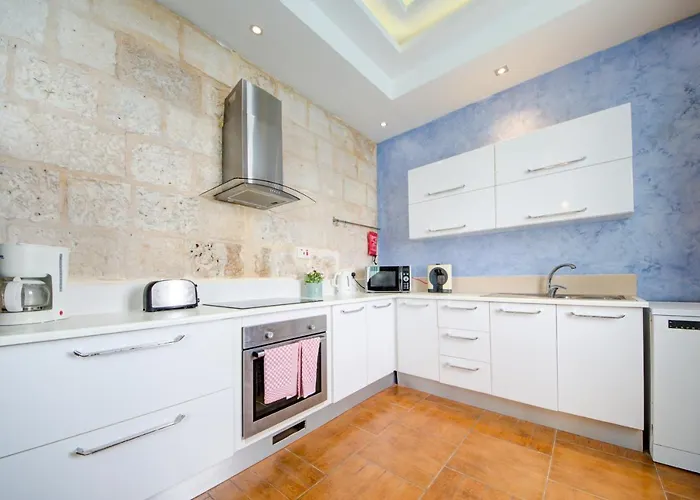 Unique Waterfront House Vakantiehuis *