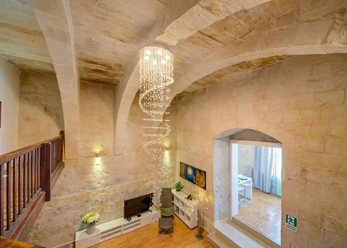 Unique Waterfront House Vakantiehuis Valletta