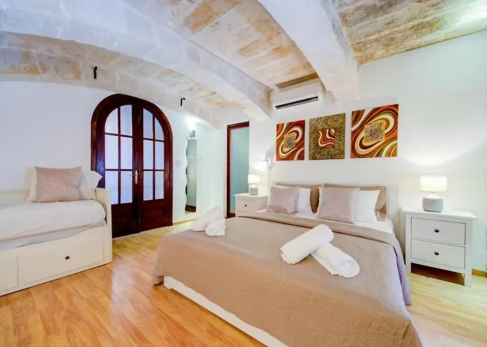 Unique Waterfront House * Valletta