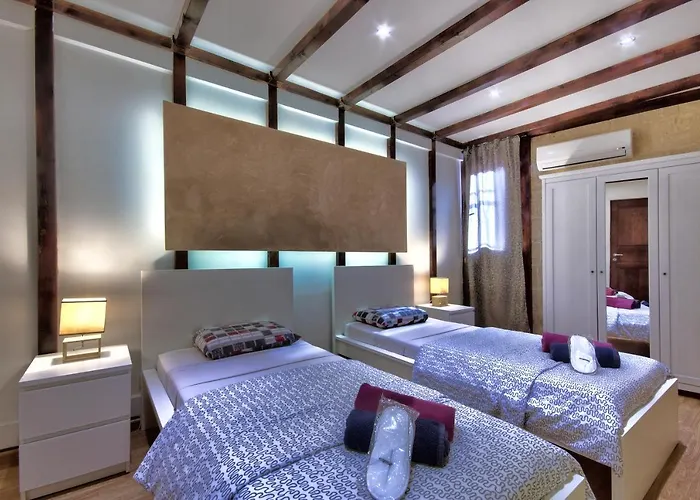 Vakantiehuis Unique Waterfront House *