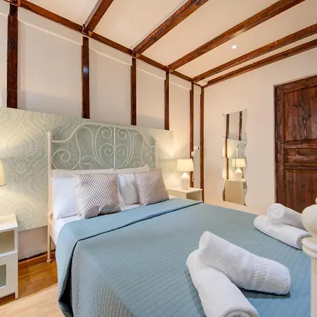 Unique Waterfront House ואלטה