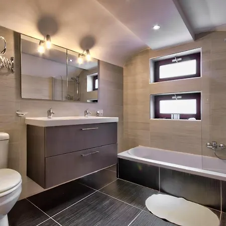 Unique Waterfront House *